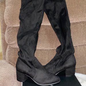 Women Tahari knee high boot